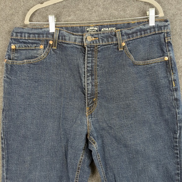 Signature by Levi Strauss Gold Mens Athletic Fit Jeans Dark Wash 40x32 - Picture 5 of 15